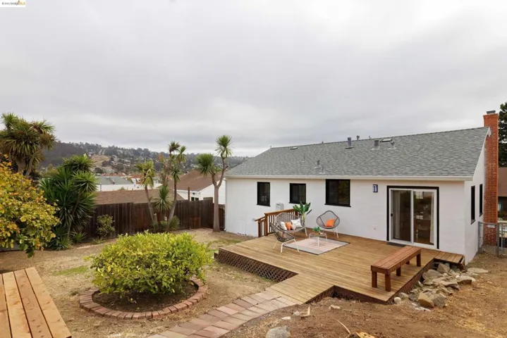 6015 Orchard Ave, Richmond, California 94804