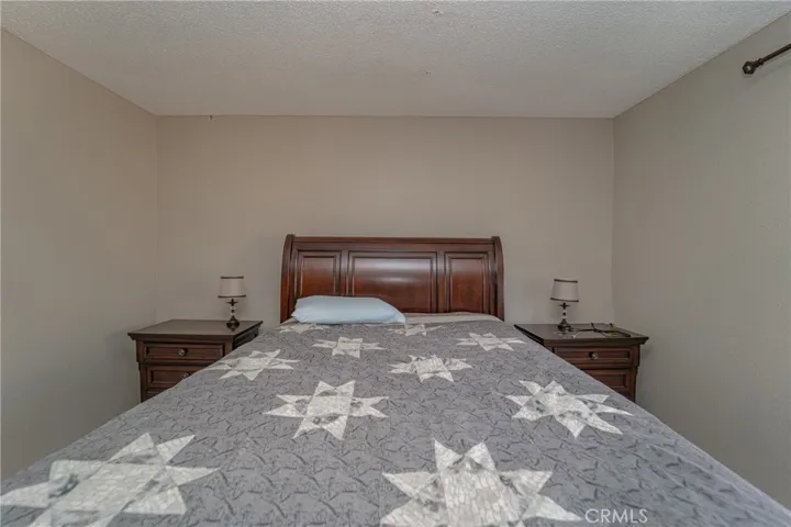 24012 Tahquitz Road, Apple Valley, California 92307