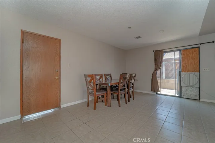 24012 Tahquitz Road, Apple Valley, California 92307