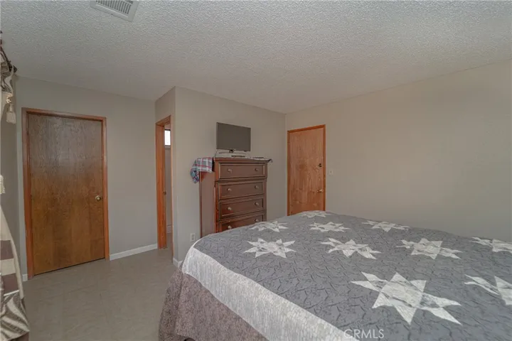 24012 Tahquitz Road, Apple Valley, California 92307
