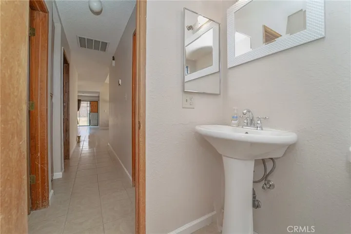 24012 Tahquitz Road, Apple Valley, California 92307