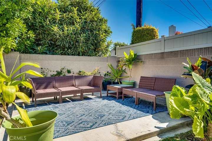 6052 Doyle Drive, Huntington Beach, California 92647