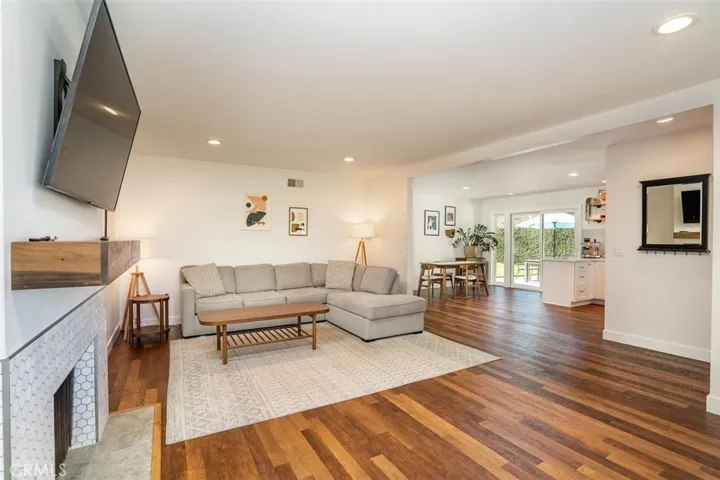 6052 Doyle Drive, Huntington Beach, California 92647