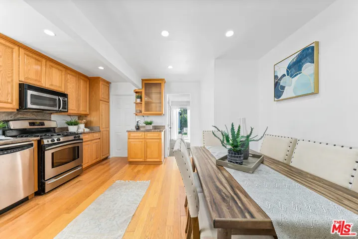1829 N Brighton Street, Burbank, California 91506
