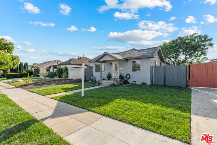 1829 N Brighton Street, Burbank, California 91506