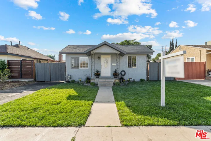 1829 N Brighton Street, Burbank, California 91506
