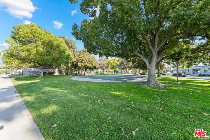 1829 N Brighton Street, Burbank, California 91506