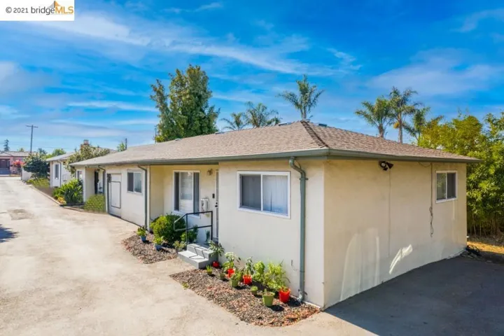 3301 35th Ave, Oakland, California 94619