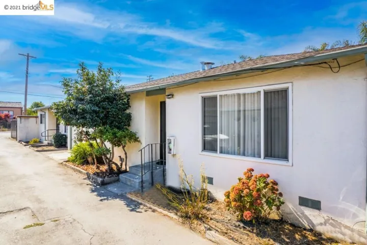 3301 35th Ave, Oakland, California 94619