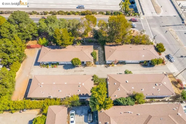 3301 35th Ave, Oakland, California 94619