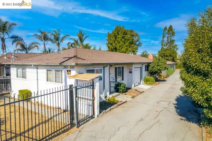 3301 35th Ave, Oakland, California 94619