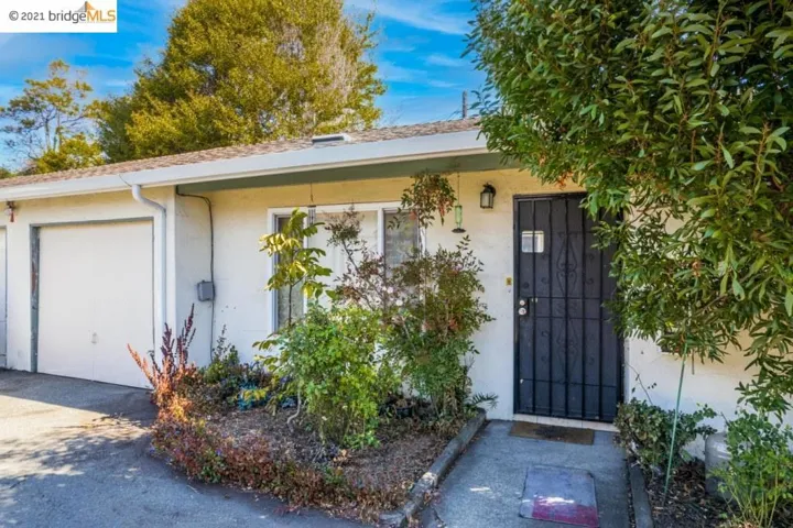 3301 35th Ave, Oakland, California 94619