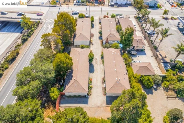 3301 35th Ave, Oakland, California 94619