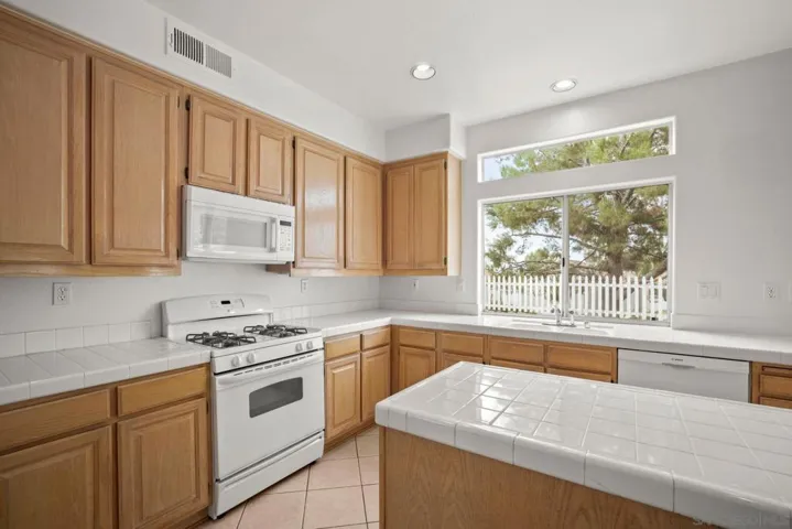 3620 Via Alicia, Oceanside, California 92056