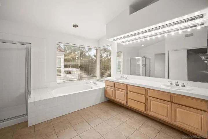 3620 Via Alicia, Oceanside, California 92056