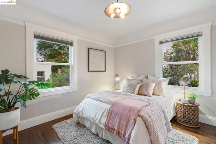 5437 El Camile Ave, Oakland, California 94619