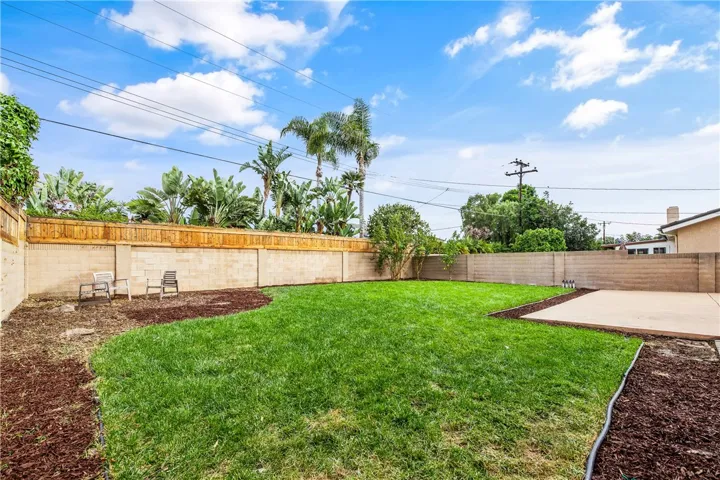16396 Sandalwood Street, Fountain Valley, California 92708