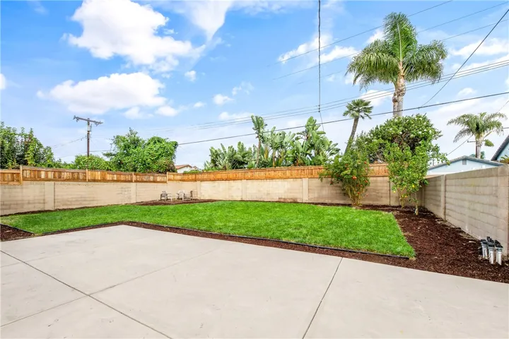 16396 Sandalwood Street, Fountain Valley, California 92708