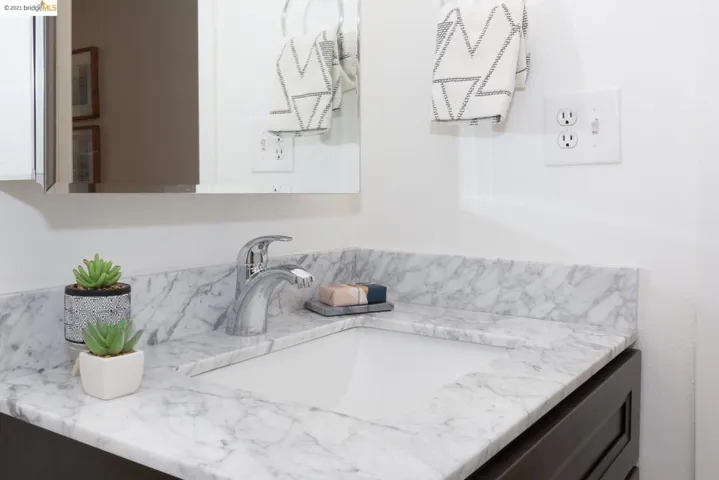 645 Chetwood St 106, Oakland, California 94610
