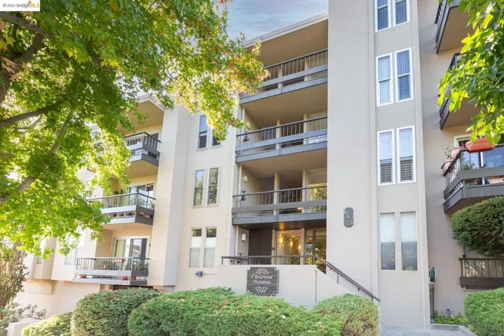 645 Chetwood St 106, Oakland, California 94610