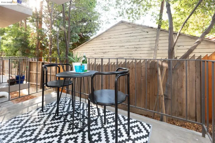 645 Chetwood St 106, Oakland, California 94610