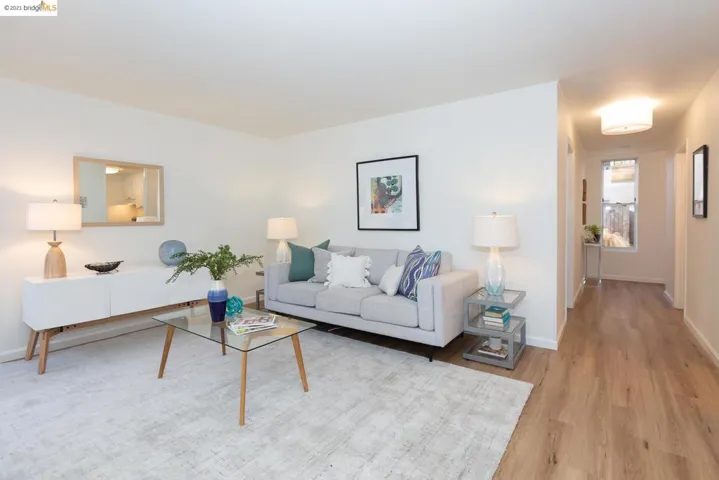 645 Chetwood St 106, Oakland, California 94610