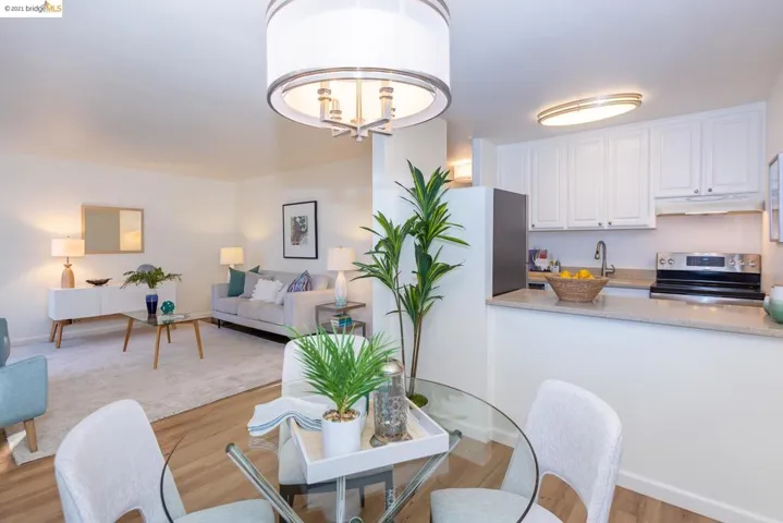645 Chetwood St 106, Oakland, California 94610