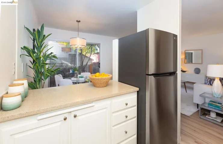 645 Chetwood St 106, Oakland, California 94610