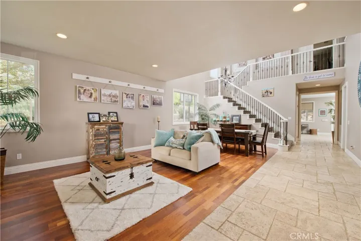 22002 Sunrise View Place, Saugus, California 91390