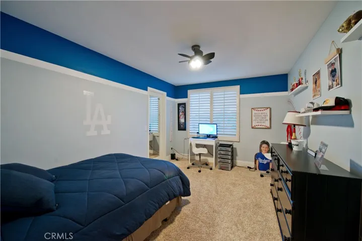22002 Sunrise View Place, Saugus, California 91390