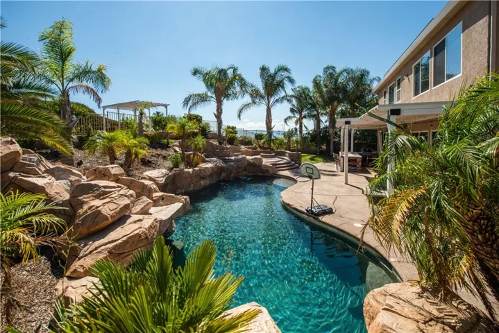 22002 Sunrise View Place, Saugus, California 91390