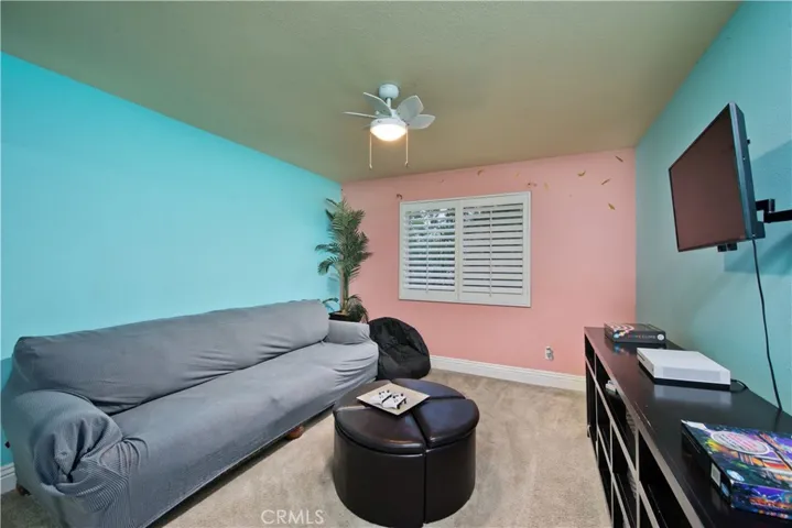 22002 Sunrise View Place, Saugus, California 91390