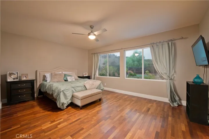 22002 Sunrise View Place, Saugus, California 91390