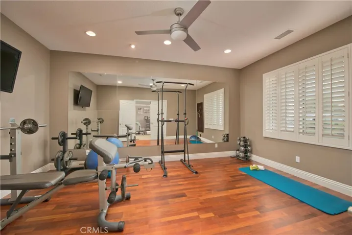 Downstairs gym could also be an office