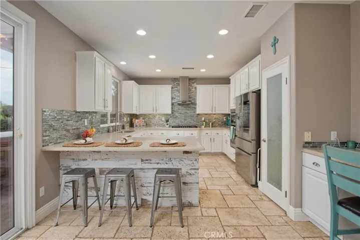 22002 Sunrise View Place, Saugus, California 91390