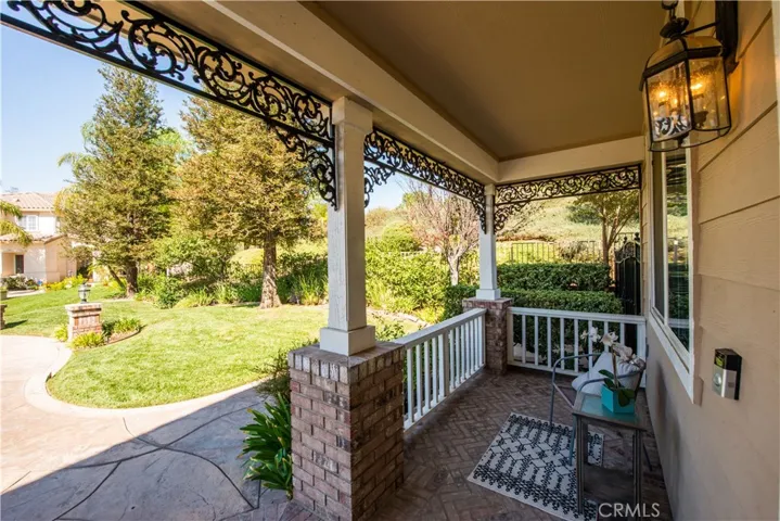 22002 Sunrise View Place, Saugus, California 91390