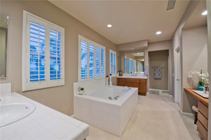 22002 Sunrise View Place, Saugus, California 91390