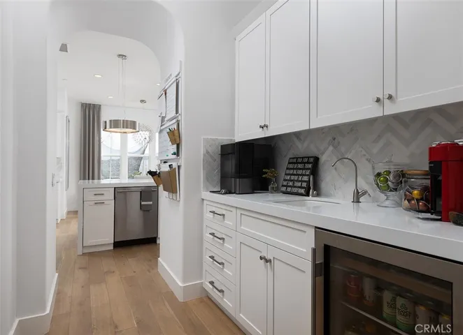 butler area off kitchen
