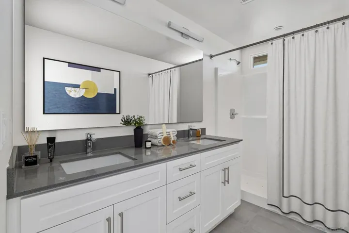 5283 La Paz Dr, San Diego, California 92114