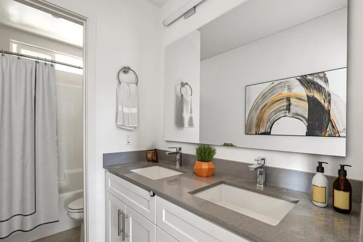 5283 La Paz Dr, San Diego, California 92114