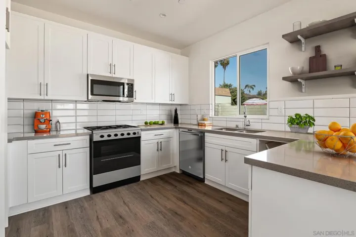 5283 La Paz Dr, San Diego, California 92114
