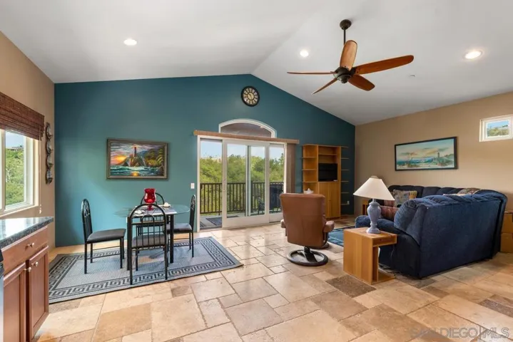 865 Brook Canyon Rd, Escondido, California 92025