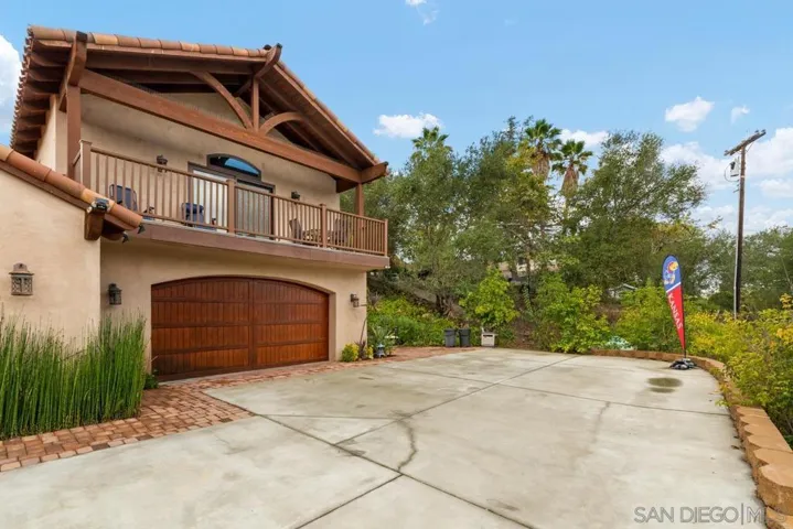 865 Brook Canyon Rd, Escondido, California 92025