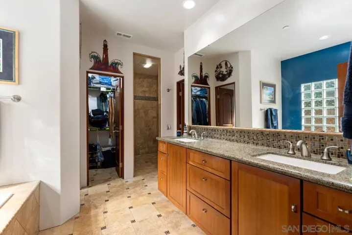 865 Brook Canyon Rd, Escondido, California 92025