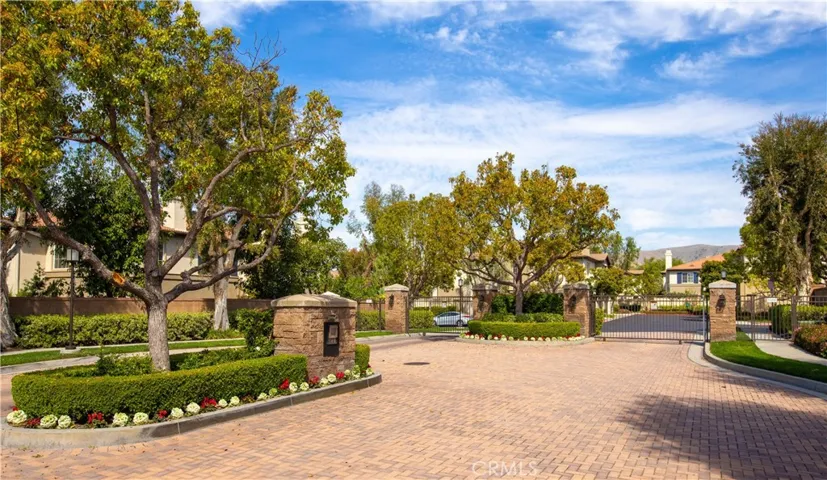33 Darlington, Irvine, California 92620