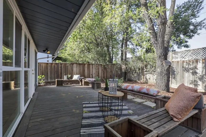 , Palo Alto, California 94306