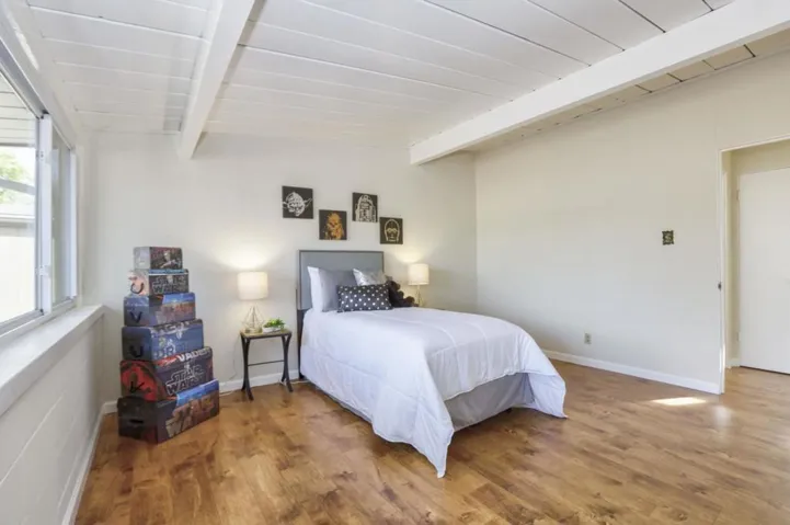 , Palo Alto, California 94306