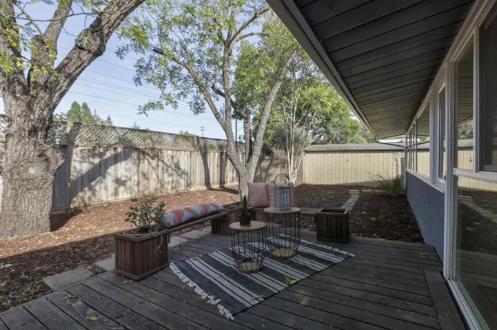 , Palo Alto, California 94306