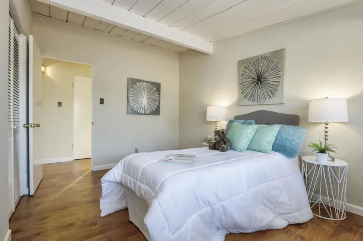 , Palo Alto, California 94306