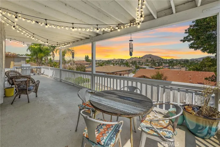 23230 Pretty Doe Drive, Canyon Lake, California 92587